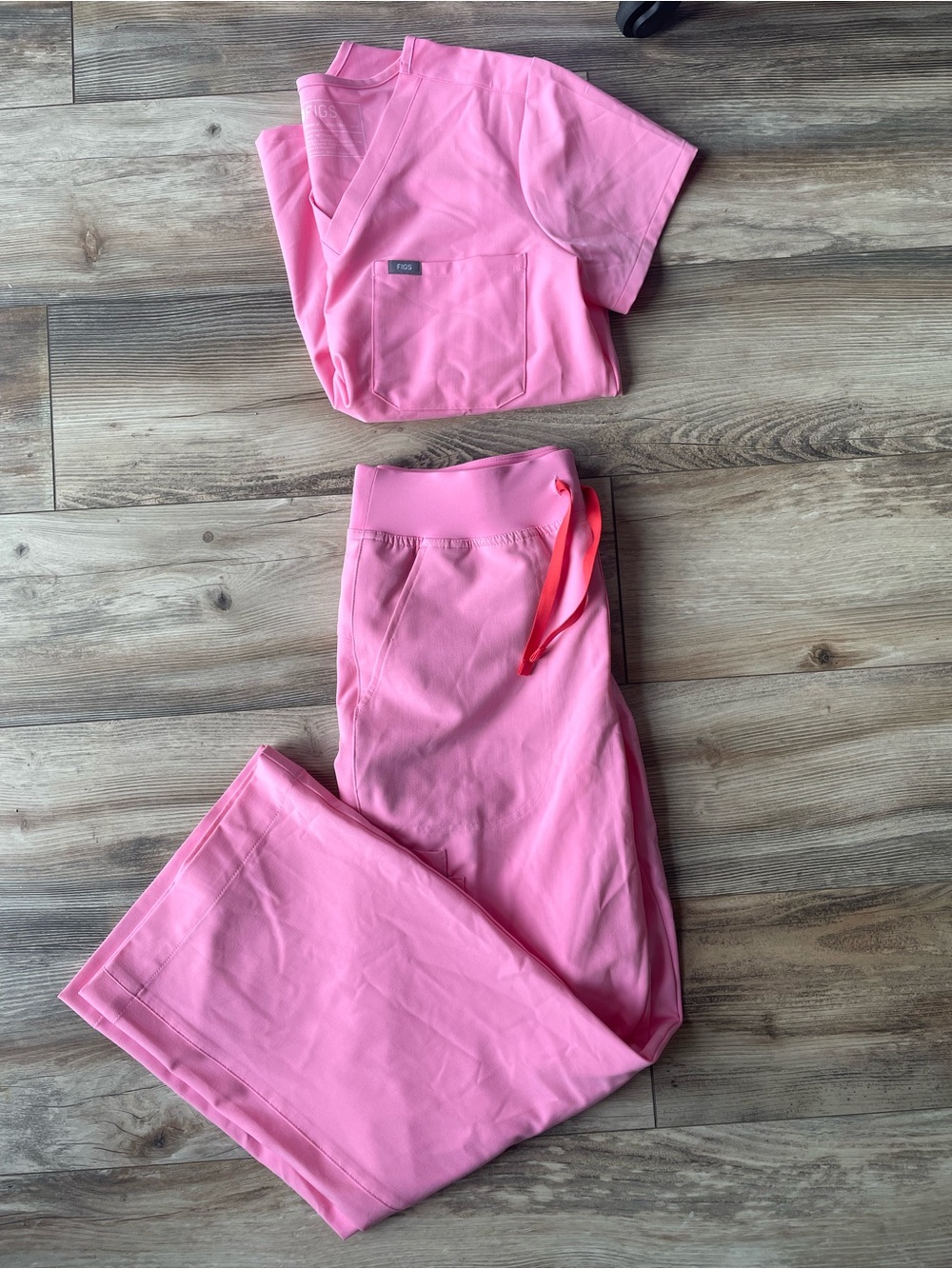 🩷Figs sunrise pink set🩷